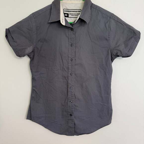 Androgynous Fox Swift Fox XS Brown Short Sleeve Button Up - Picture 1 of 6
